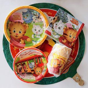 DANIEL TIGER Party Supplies with Balloon NEW